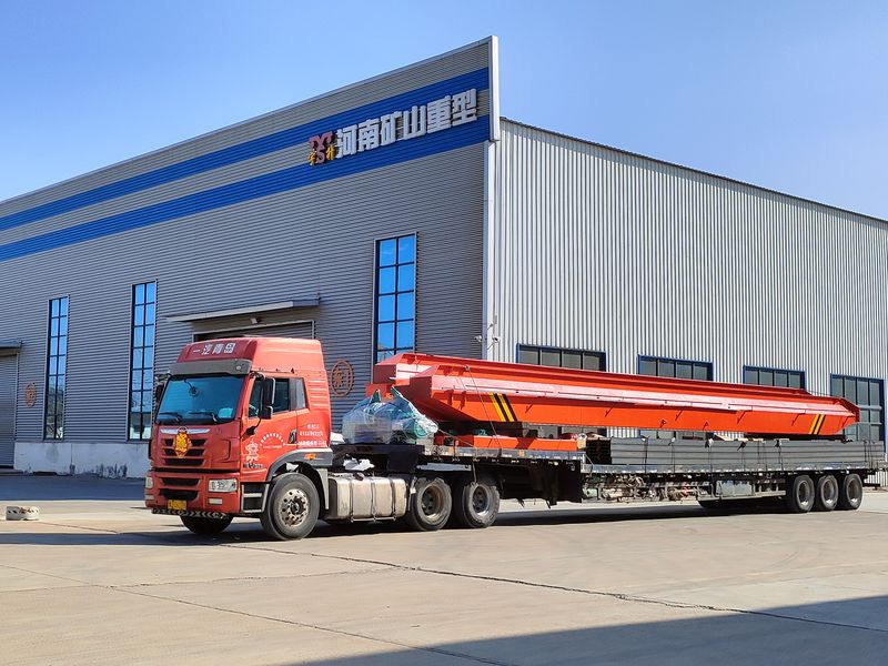 電動單梁起重機，LD20t-26.8m，4臺，發(fā)往石家莊交付客戶使用。